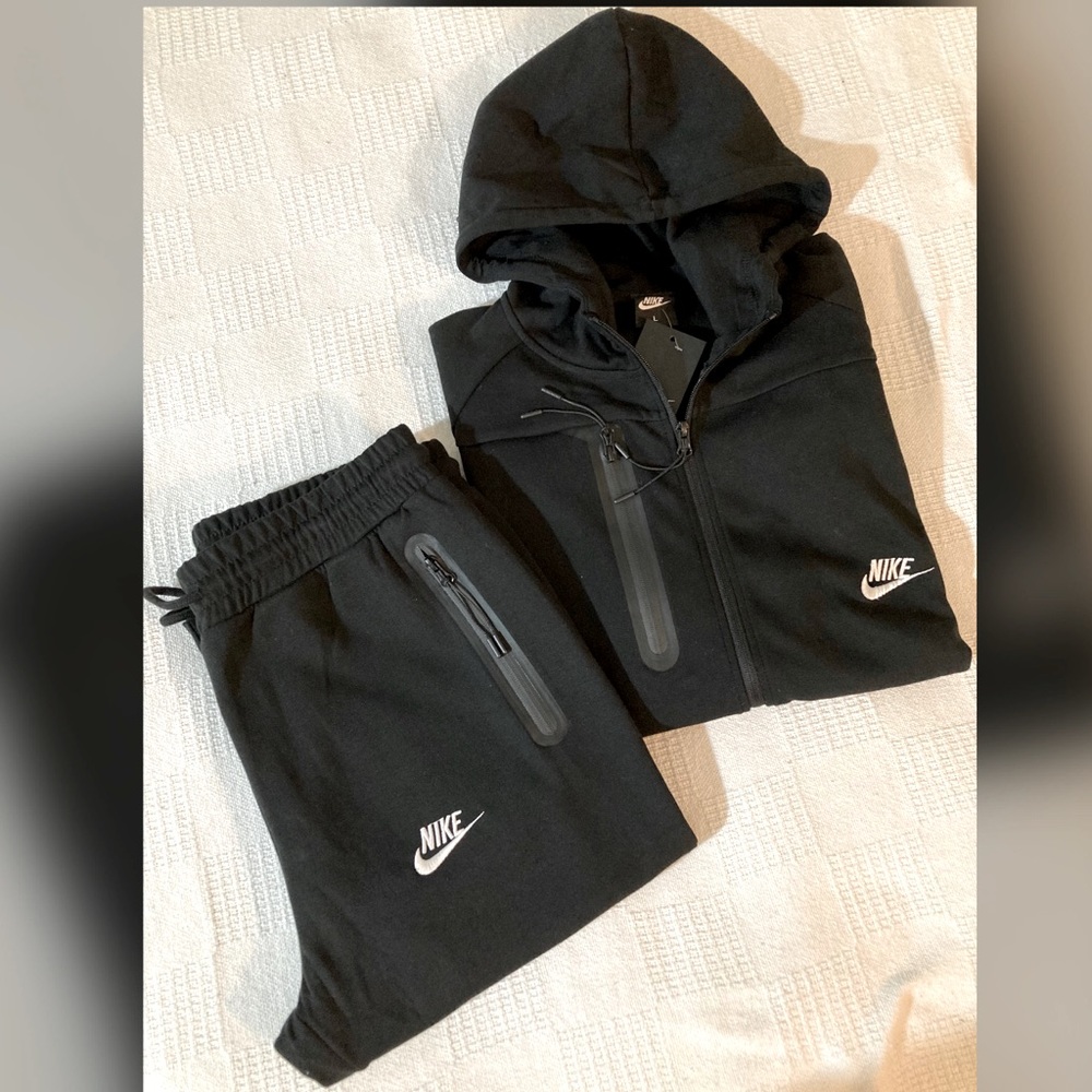 Nike Track Suit